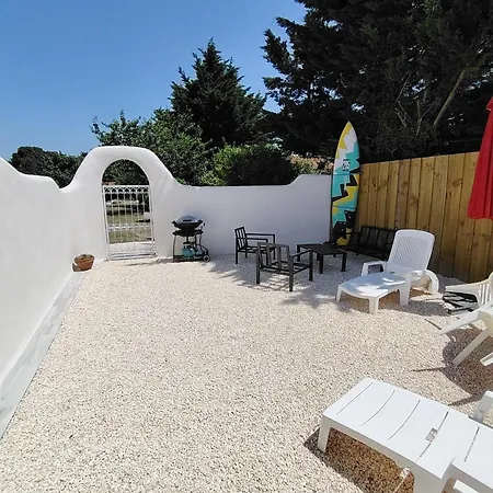 Holiday home Petit Pied-a-terre A *