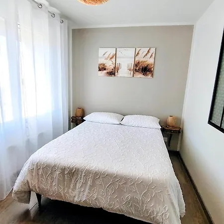 Petit Pied-a-terre A Marennes (Charente-Maritime)